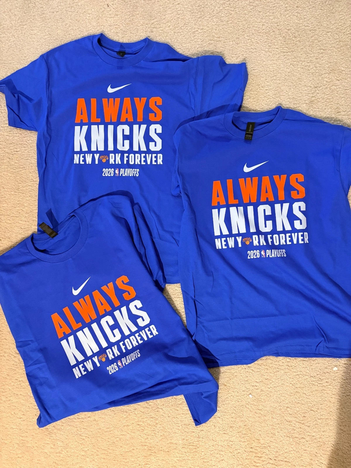 Custom knicks Basketball Tee shirt !