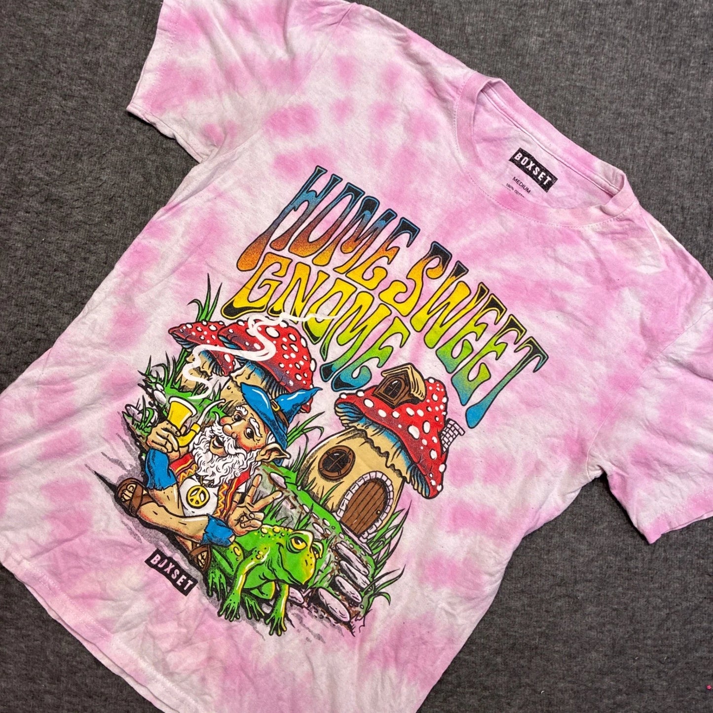 Boxset Home Sweet Gnome T-Shirt Mens Medium Pink Tie Dye Graphic Psychedelic