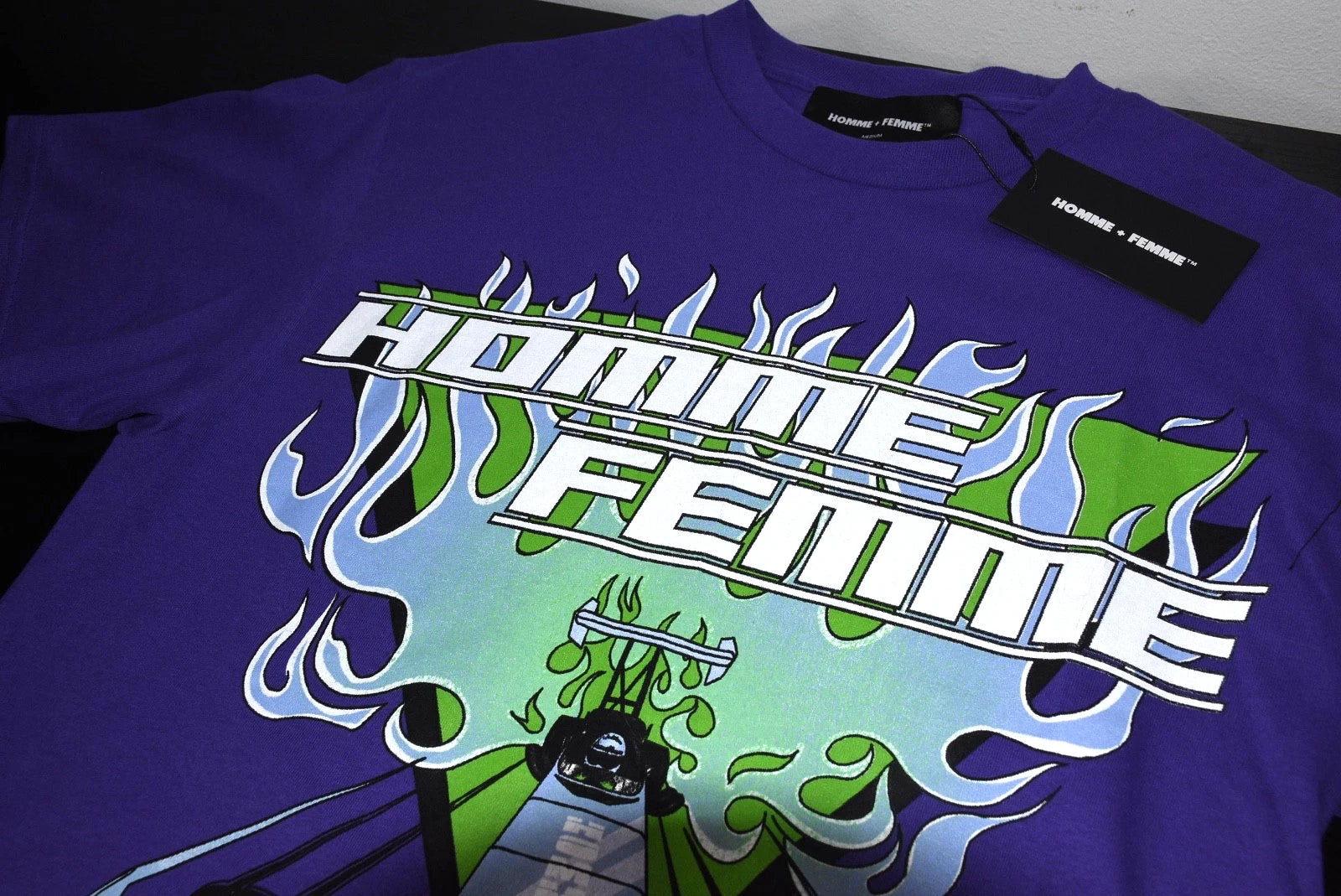 Homme Femme - Mens - Size Medium - Retro Purple Racing Tee