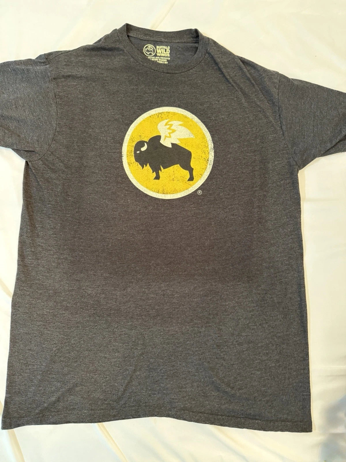 Official Buffalo Wild Wings Shirt Men’s XL